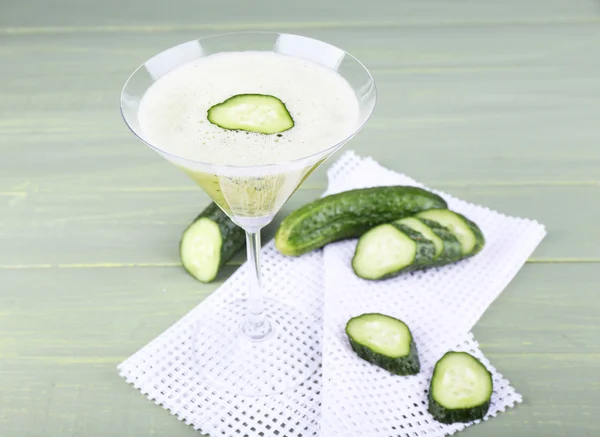 Cucumber cocktail on napkin — Stock Photo, Image