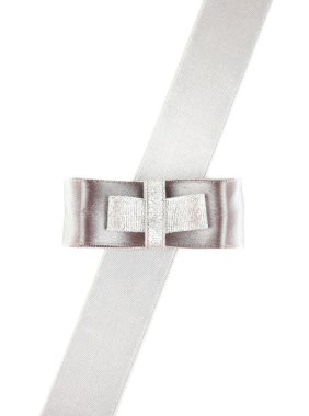 gri ve gümüş şerit