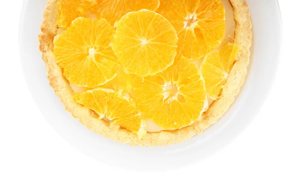 Torta de laranja caseiro isolado no branco — Fotografia de Stock