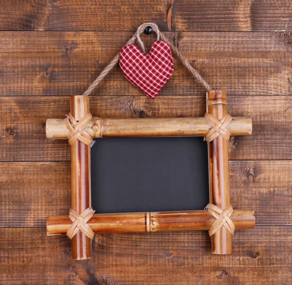 Rechthoekige schoolbord op houten achtergrond — 스톡 사진