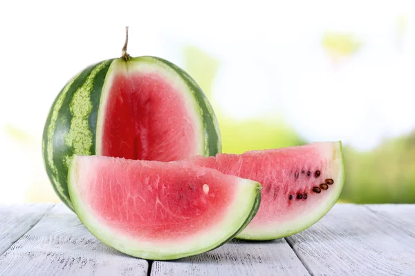 Wassermelone auf dem Tisch — Stockfoto