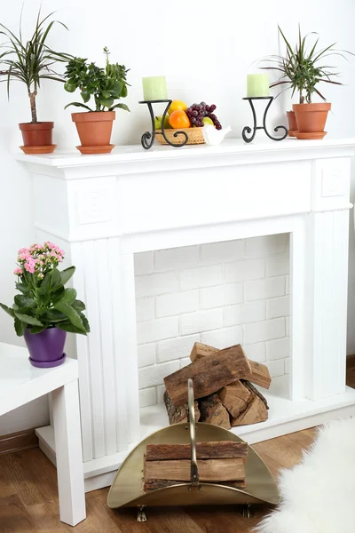 Fireplace with decorations — Stock Photo, Image