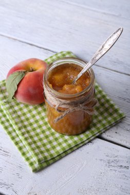 Şeftali Reçeli-şeftali ile