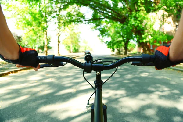 Adam hızlı bisikleti — Stok fotoğraf