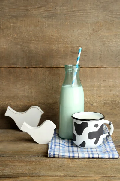 Rustic milk — Stock Photo, Image