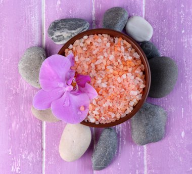 Orkide çiçek ve deniz tuz