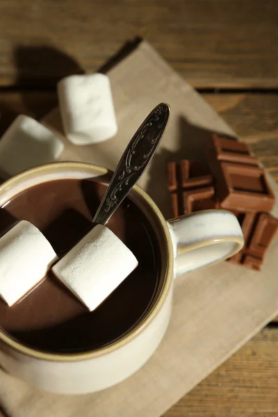 Cokelat panas dengan marshmallow — Stok Foto