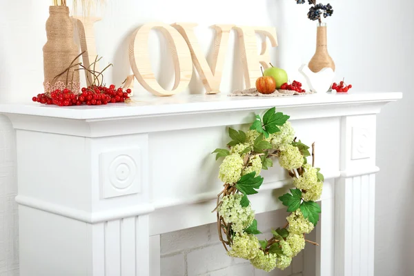 Fireplace with beautiful decorations — Stock Photo, Image