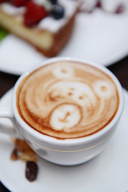 kahve ile sevimli bir kafede, çizim