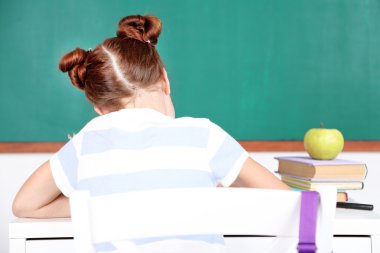 sevimli kız sınıfta