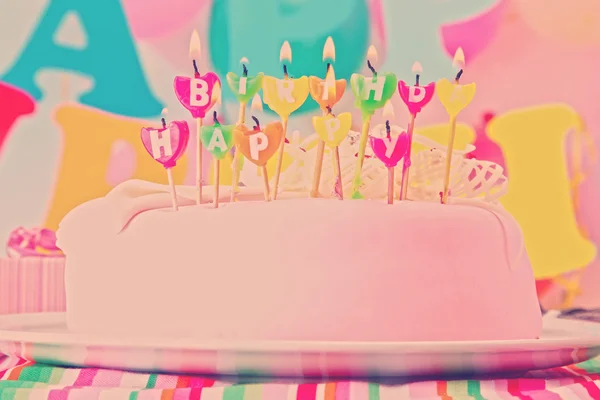 Gâteau d'anniversaire doux — Photo