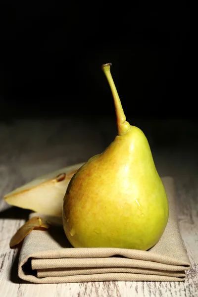 Pêras maduras saborosas — Fotografia de Stock