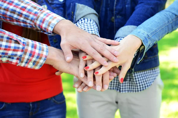 Hands close-up — Stock Photo, Image