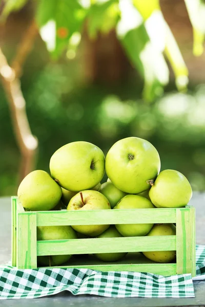 Juicy apples — Stock Photo, Image