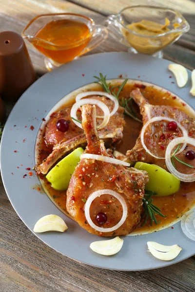 Preparación de chuletas de cordero —  Fotos de Stock