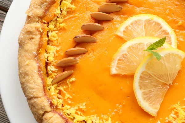 Homemade pumpkin pie on table — Stock Photo, Image
