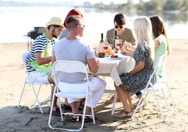 Young friends on rest — Stock Photo, Image