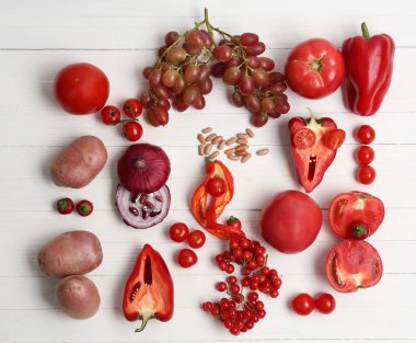 ahşap masa üzerinde taze organik sebze yakın çekim