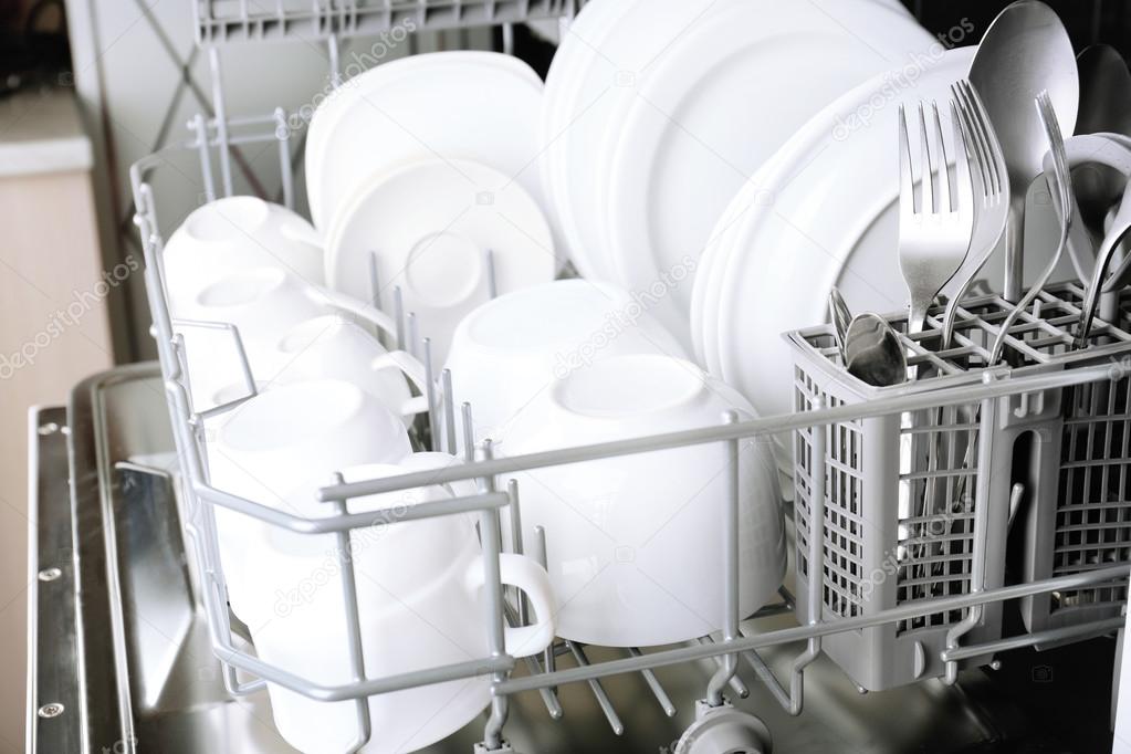Dishwasher with clean utensils