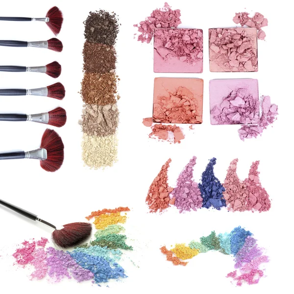 Crushed eyeshadow with brushes — Stock Photo, Image