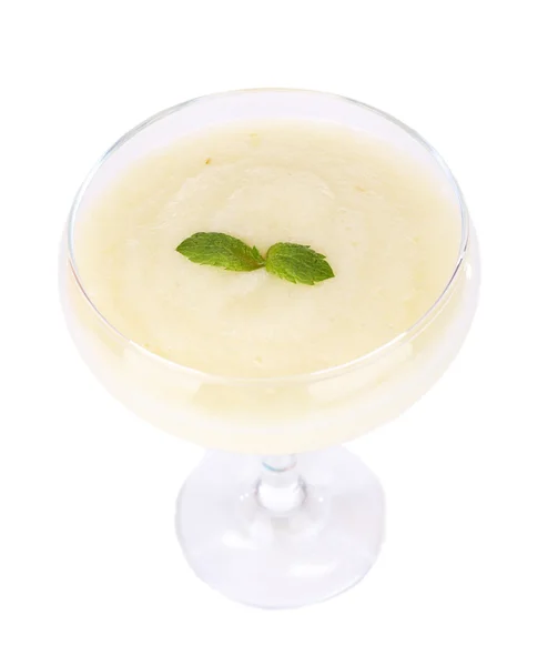 Πεπόνι smoothie σε ποτήρι που απομονώνονται σε λευκό — Φωτογραφία Αρχείου