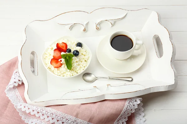 Delicious breakfast with coffee and cottage cheese — Stock Photo, Image