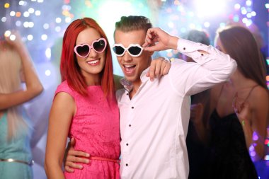 Gençler partide dans ediyor. 