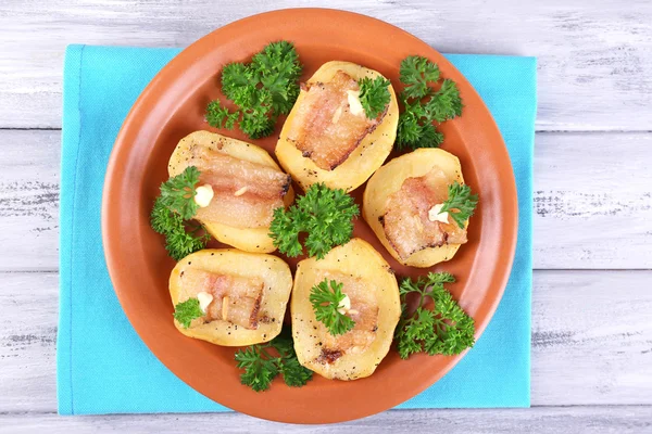 Baked potato with bacon — Stock Photo, Image