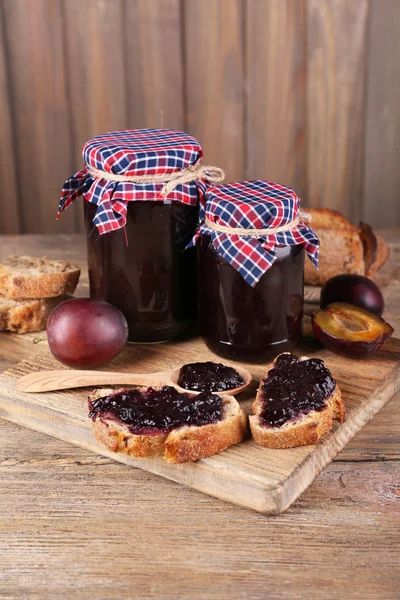 Tasty plum jam — Stock Photo, Image