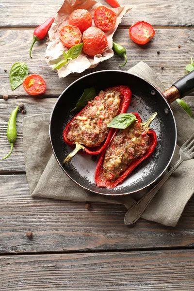 Delicious stuffed peppers — Stock Photo, Image