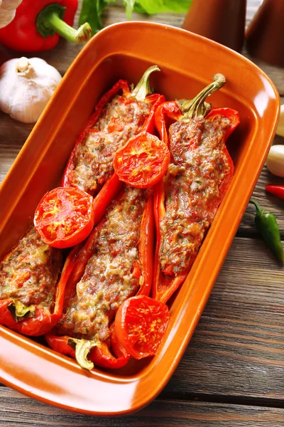 Stuffed pepper with meat — Stock Photo, Image