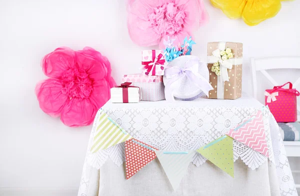 Regalos de boda o cumpleaños — Foto de Stock