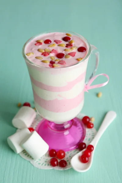 Cranberry melk dessert — Stockfoto