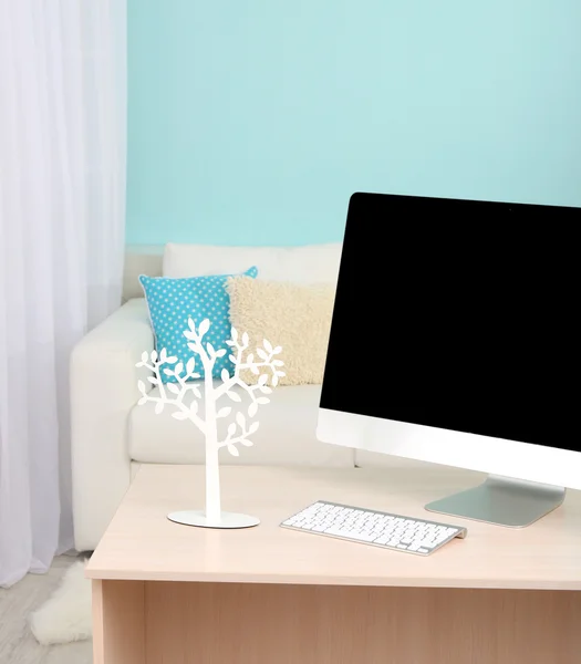 Workplace at home with computer — Stock Photo, Image