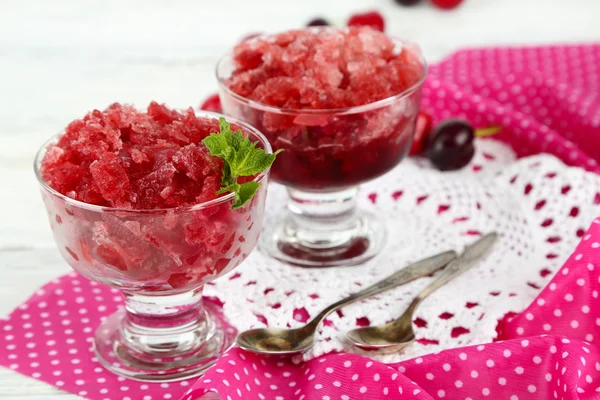 Cherry granita in glass bowls — Stock Photo, Image