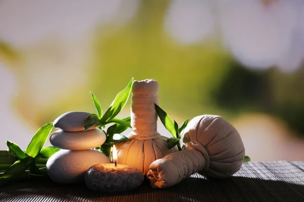 Spa sacos de massagem herbal — Fotografia de Stock