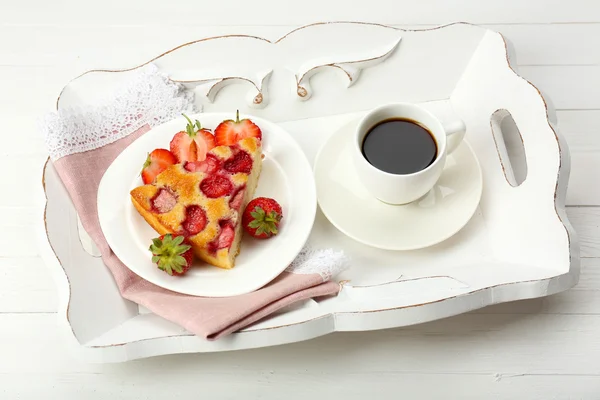 Caffè e torta saporita — Foto Stock