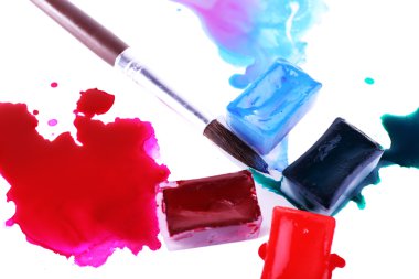 Suluboya boya küpleri