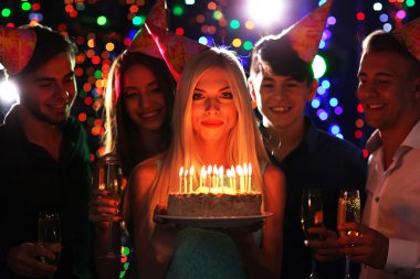 Doğum günü partisi Club