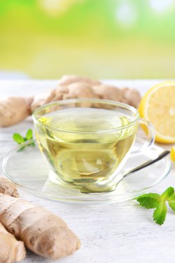 Limonlu zencefil çayı