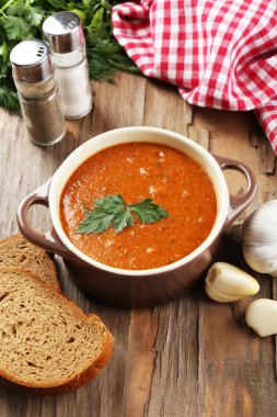 Tablo yakın çekim üzerinde krem lezzetli Mercimek çorba