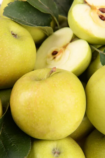 Manzanas verdes maduras —  Fotos de Stock