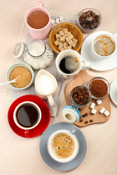 Frischer Kaffee mit mehreren Zutaten — Stockfoto