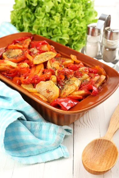 Vegetabiliska ragu på bord, närbild — Stockfoto