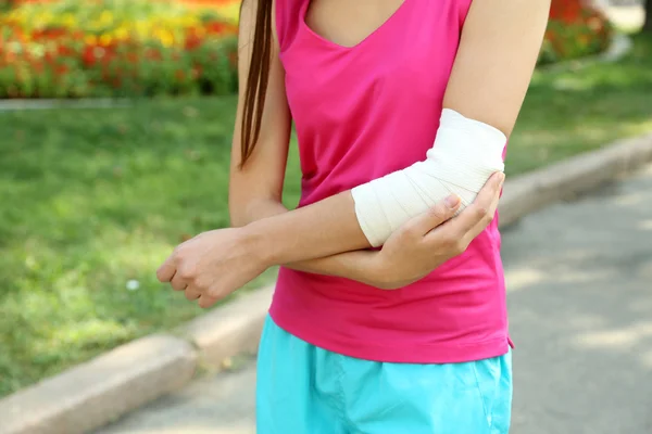 Sports injuries of girl — Stock Photo, Image