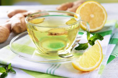 Limonlu zencefil çayı