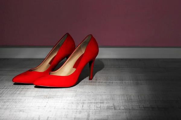 Buty czerwony kobiet — Zdjęcie stockowe