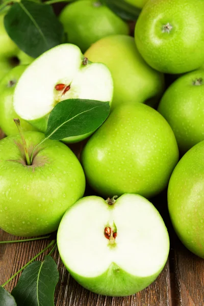 Ripe green apples — Stock Photo, Image