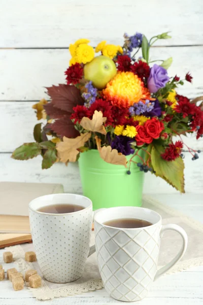Beautiful autumn composition in vase — Stock Photo, Image