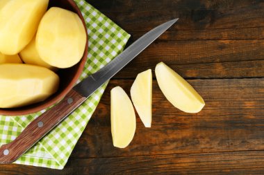 ham soyulmuş patates